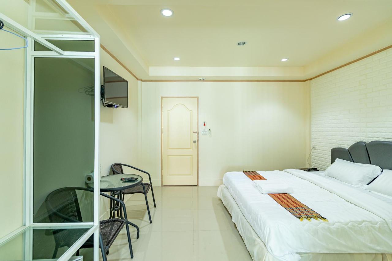 Ice Residence Hotel Bang Sao Thong Екстериор снимка